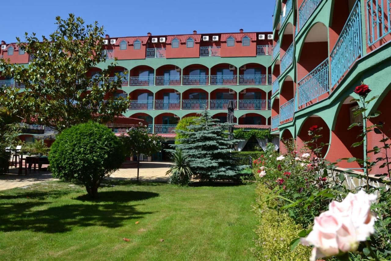 Отель Hotel Kokiche Солнечный Берег-13