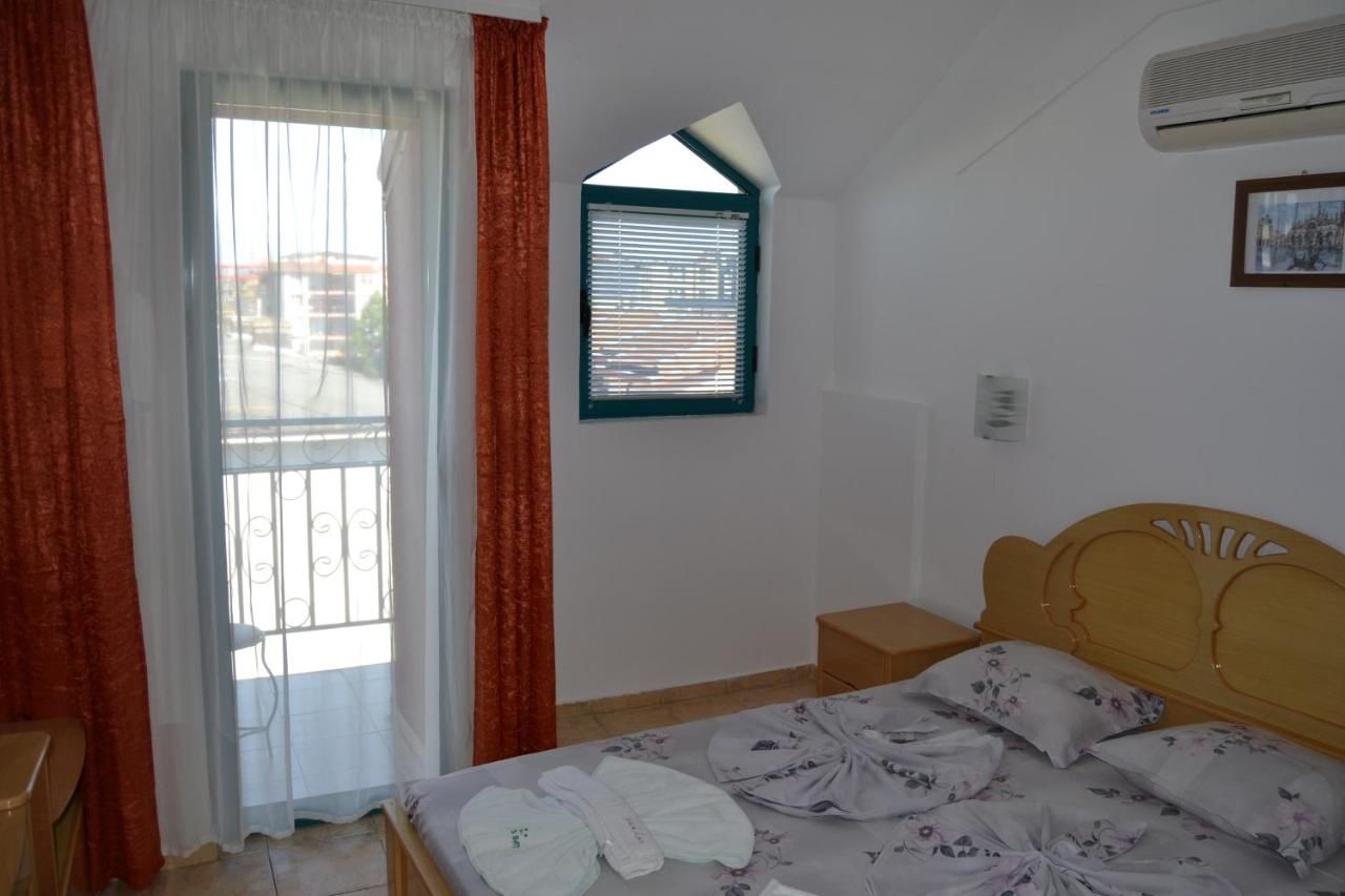 Отель Hotel Kokiche Солнечный Берег-23