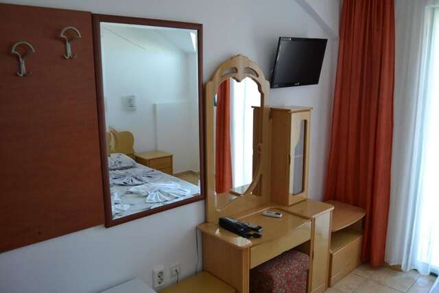 Отель Hotel Kokiche Солнечный Берег-21